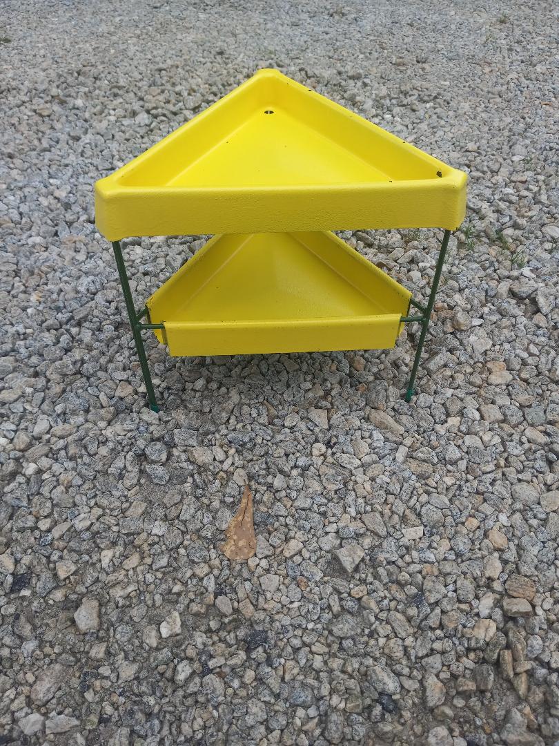 Nichols 12” Yellow Triangle Bird Feeder Stand