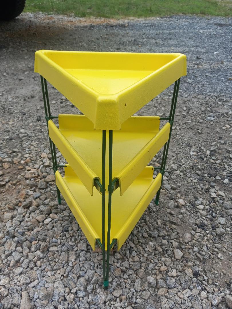 Nichols 18” Yellow Triangle Bird Feeder Stand