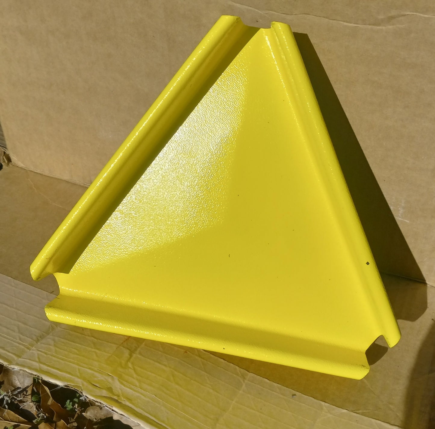 Nichols 24” Yellow Triangle Bird Feeder Stand